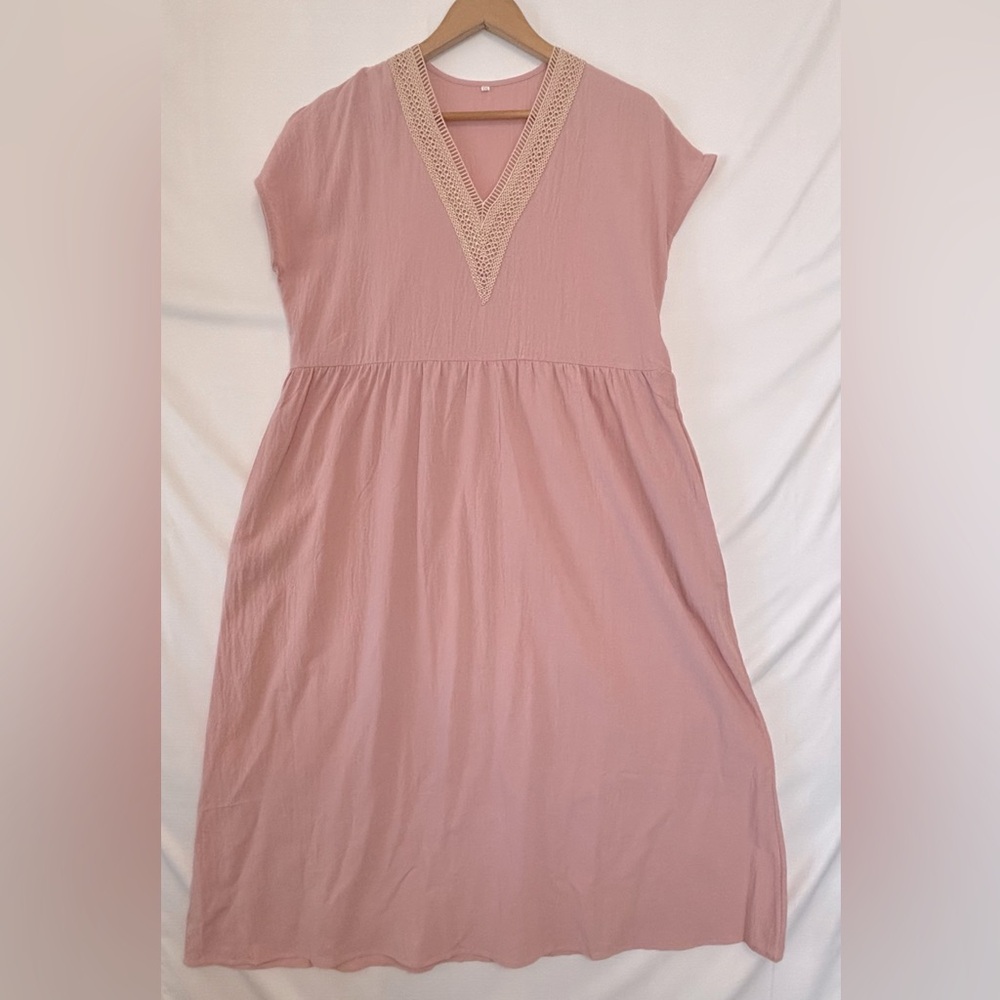 Plus Size NWOT Pink Lace V-Neck Maxi Dress Size XXL